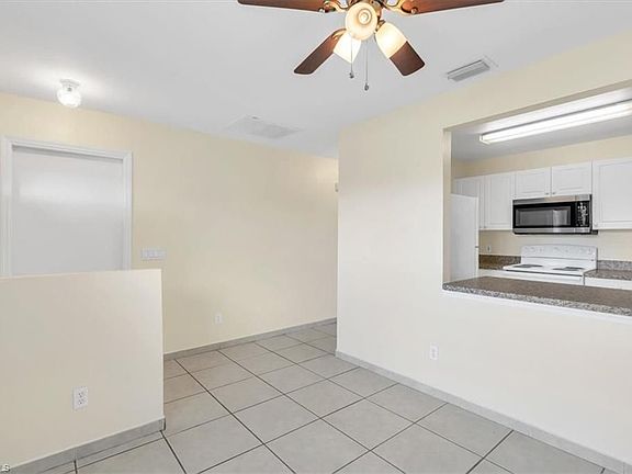 4th image of 3627-3629 SE 9th Pl
