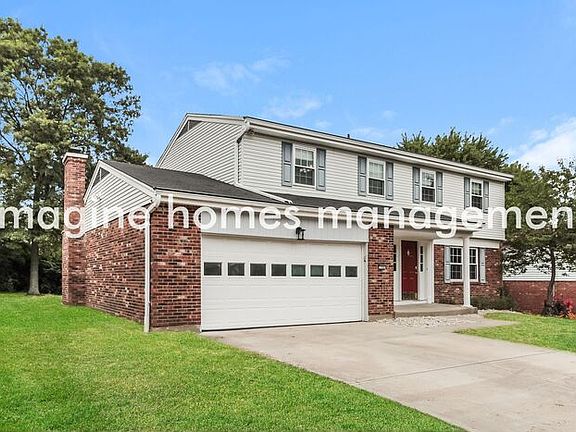 3rd image of 798 Clearfield Ln