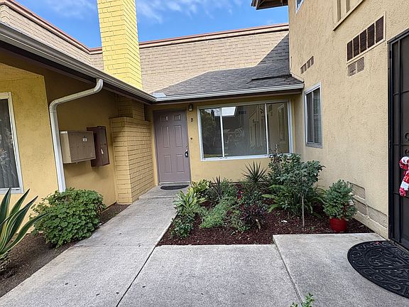 2nd image of 14622 Del Amo Ave #B