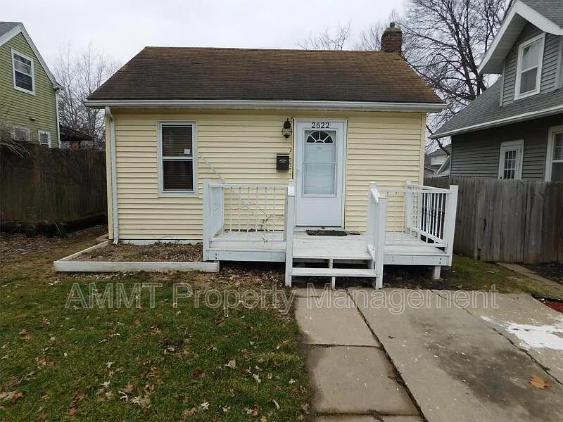 1 bed, 1.0 bath, 435 sqft, $1,000 — Photo 1