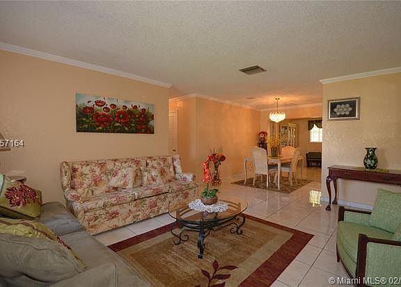 4th image of 4604 Highland Dr