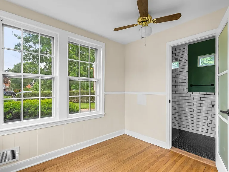 2200 Windham Ln — Photo 17