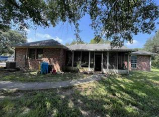 1053 Mim Callier Dr, Breaux Bridge, LA 70517