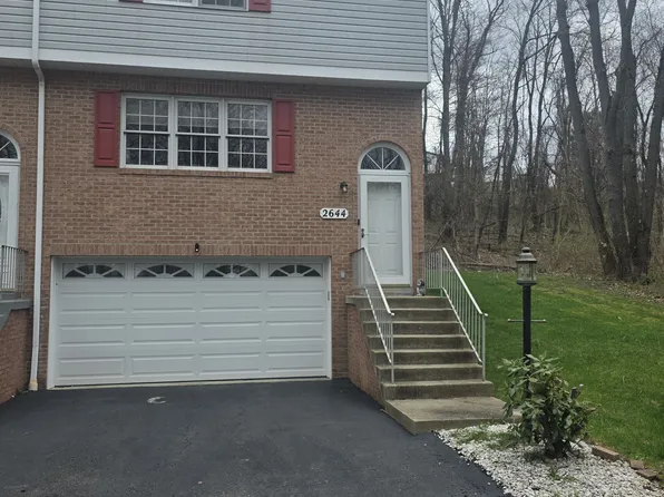 2644 Birchwood Ln, Oakdale, PA 15071