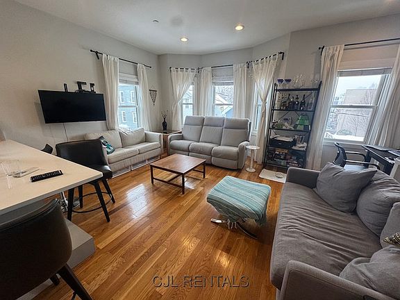 4th image of 9 Harding St #3