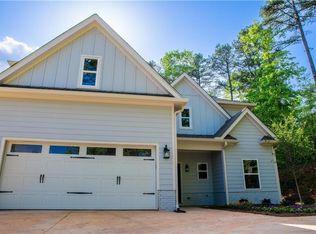 782 Crooked Creek Dr, Dahlonega, GA 30533