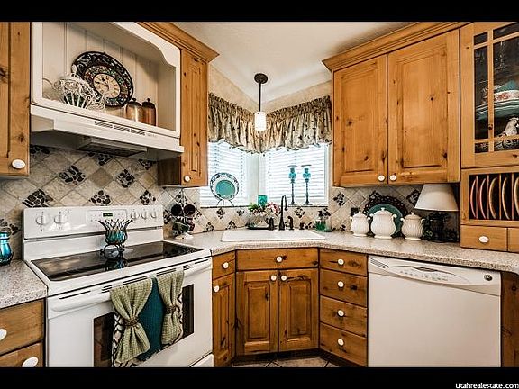 4th image of 1129 W Glen Springs Way