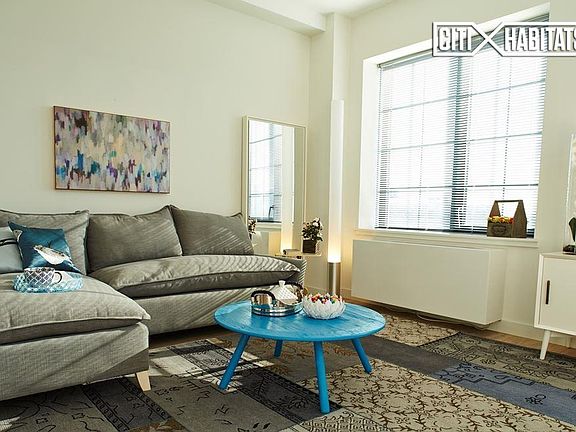 2nd image of 4550 Pearson St APT 2F