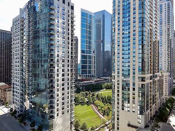 2nd image of 450 E Waterside Dr Unit 1107