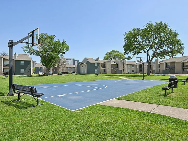 Abbey Glenn Apartments — Photo 29