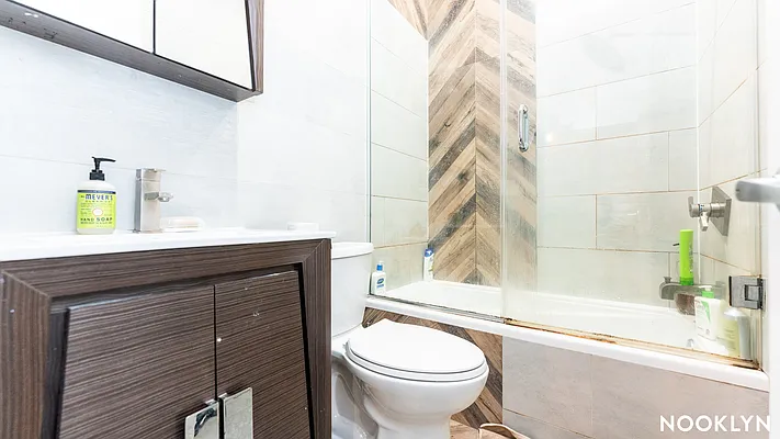 Rented by Nooklyn NYC LLC | media 16