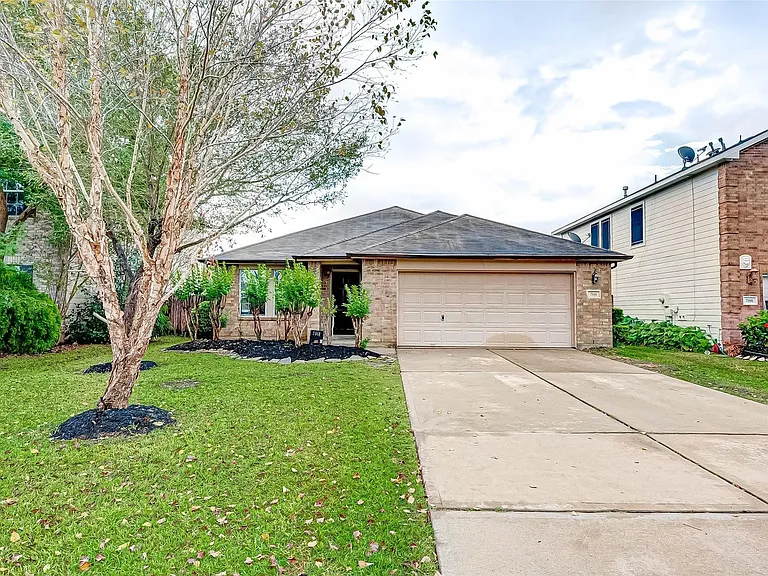 7910 Raven Creek Ln — Photo 4