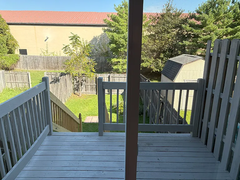 112 Wimbledon Ct — Photo 5