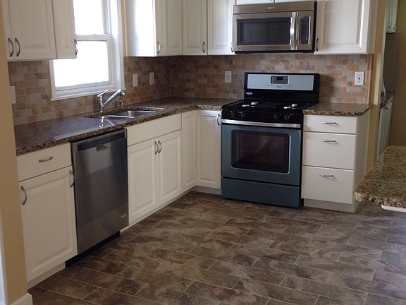 2nd image of 20932 Northwood Ave