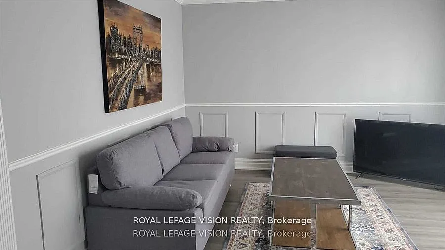 3 bed, $1,900 — Photo 2