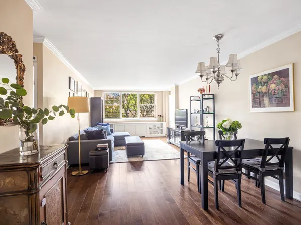 222 East 80th Street image 2 of 8