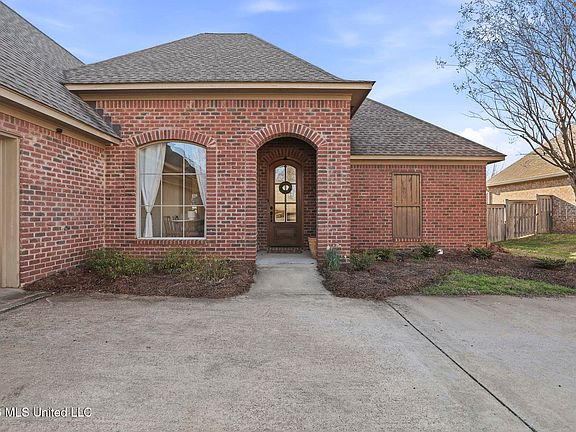 3rd image of 181 Stillhouse Creek Dr