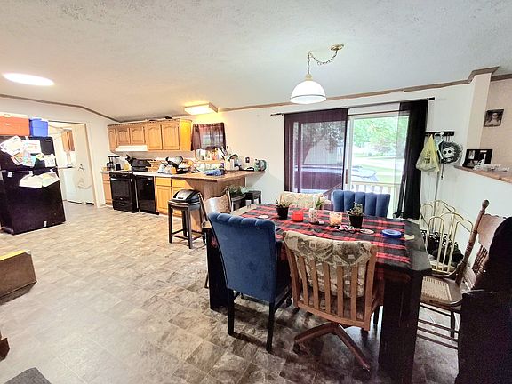 2nd image of 10450-6 Mile Rd Lot 39