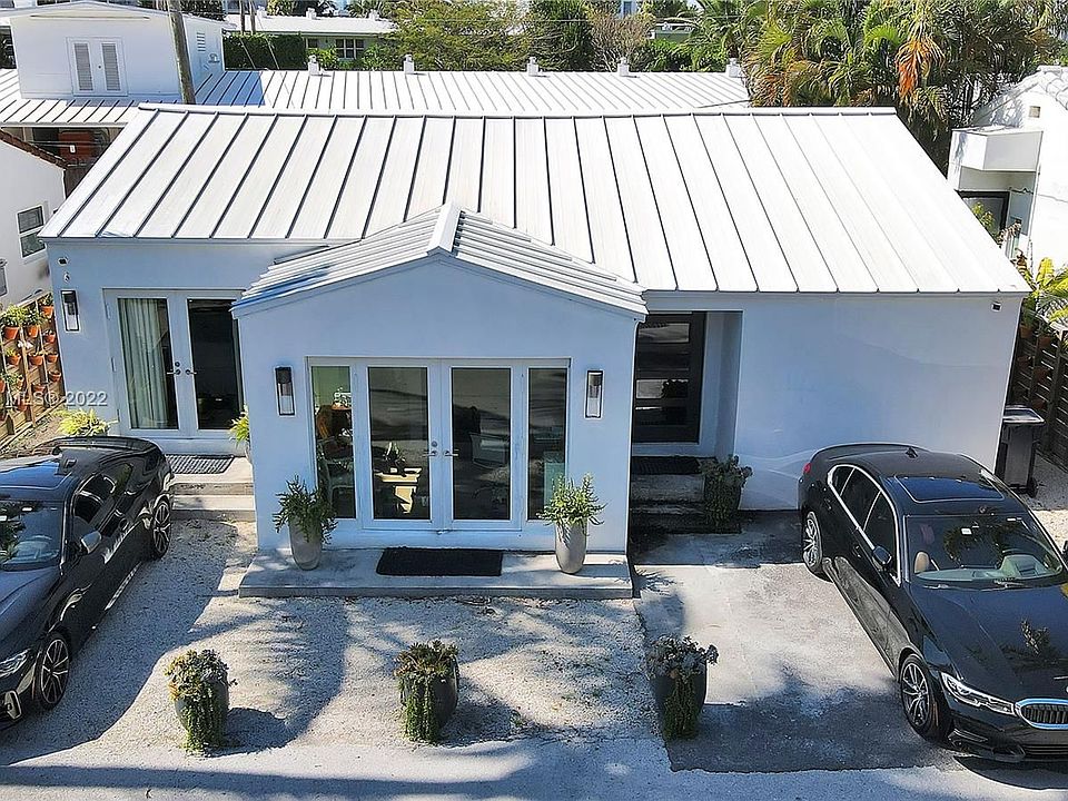 1st image of 4 Farrey Ln #4