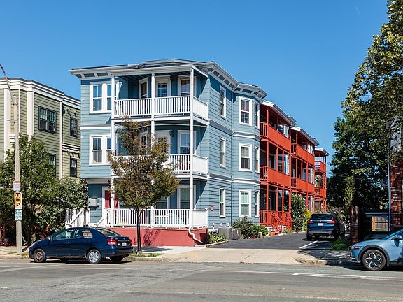 2nd image of 561A Broadway #2