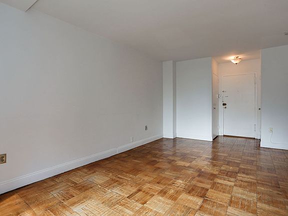 4th image of 1021 Arlington Blvd APT 539
