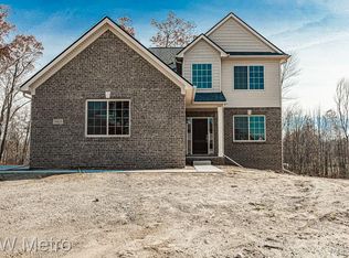 715 Marlayna Dr, Oxford, MI 48371