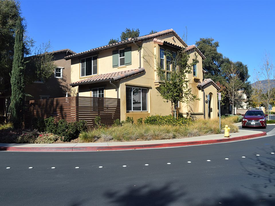 2nd image of 2015 Canopy Ln