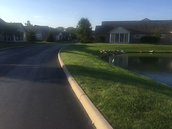 4th image of 1297 Amberlea Dr E