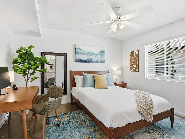1421 E Roosevelt St #4 — Photo 12