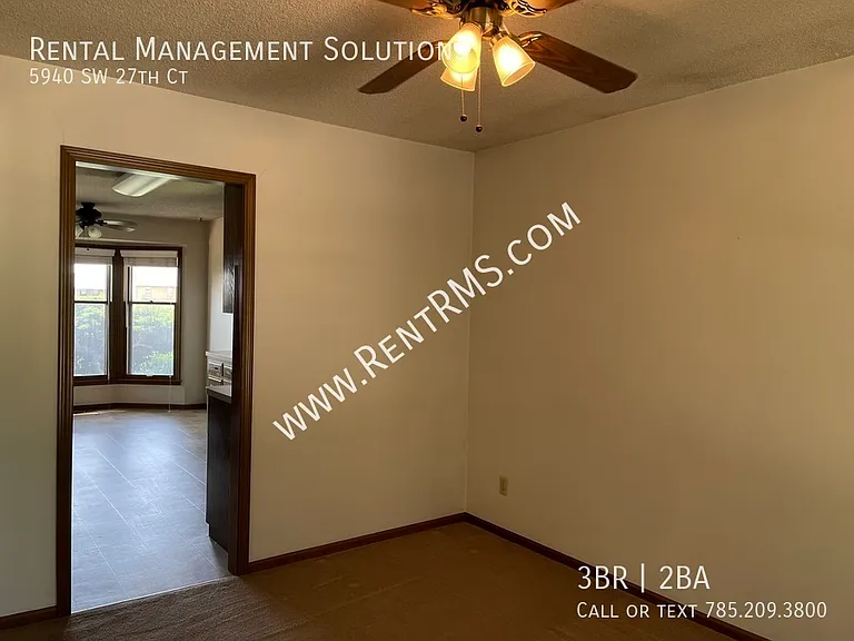 5940 SW 27th Ct — Photo 10