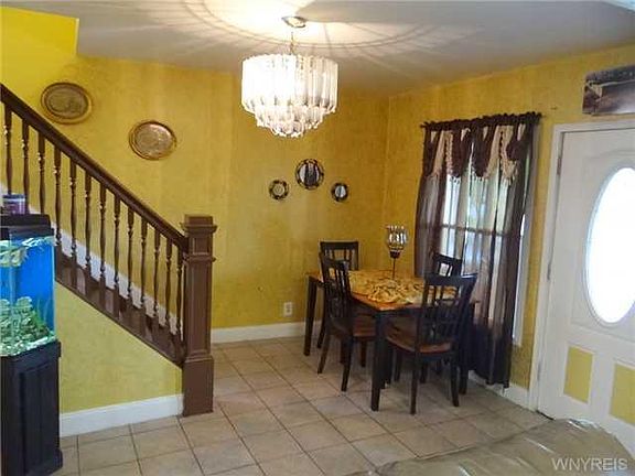3rd image of 24 Bogardus St