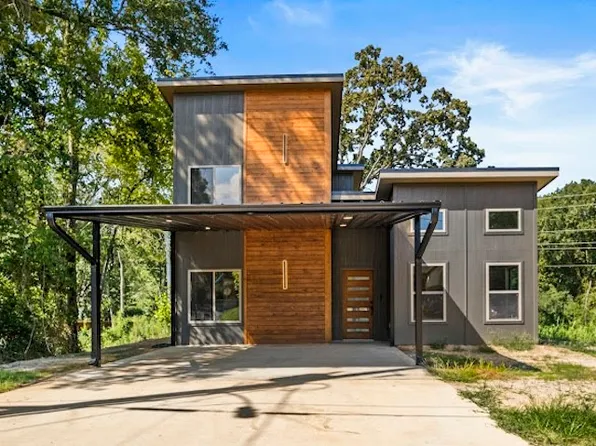 1301 E 9th St, Mount Pleasant, TX 75455