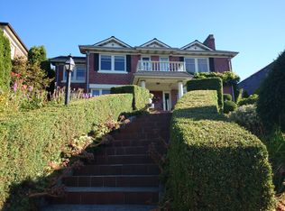 308 W Kinnear Pl, Seattle, WA 98119