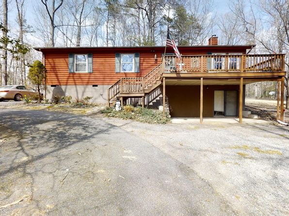 18 Laurel Dr