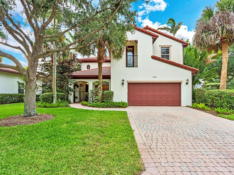 1904 Flower Dr
