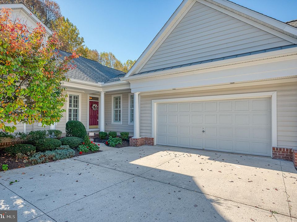 1st image of 311 Donald Cir Unit 14