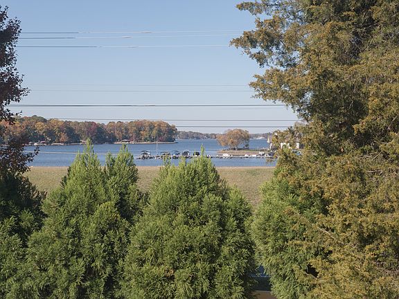 Incredible view of Lake Norman from upstairs bedrooms! Both guest bedrooms and bonus room have amazing views!