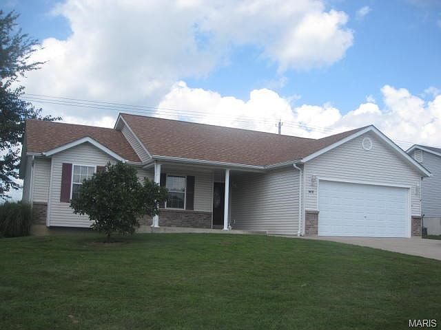 1st image of 1410 Sleepy Hollow Dr