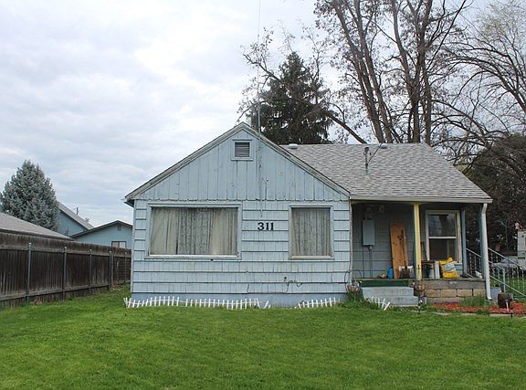 2nd image of 311 SE 10th St