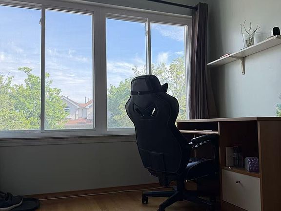 5th image of 38 Winston St