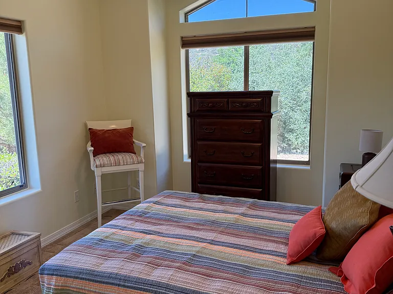 665 N Creekside Dr — Photo 17