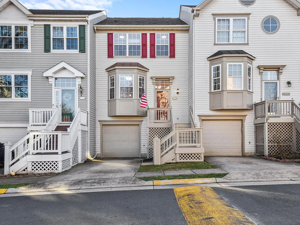 302 McDaniel Dr