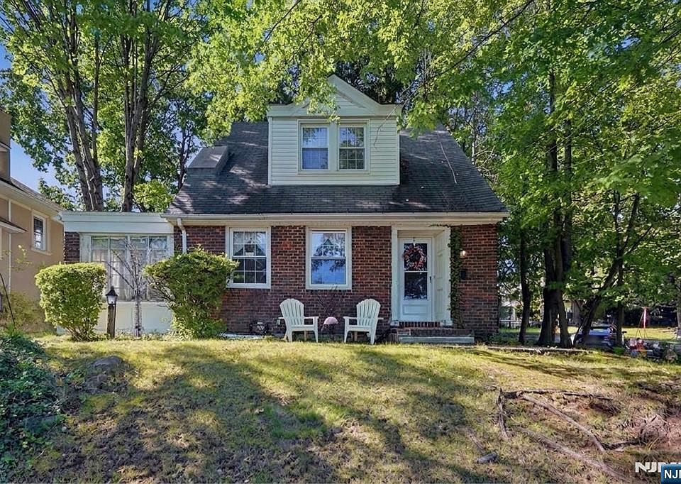 1st image of 749 Kinderkamack Road