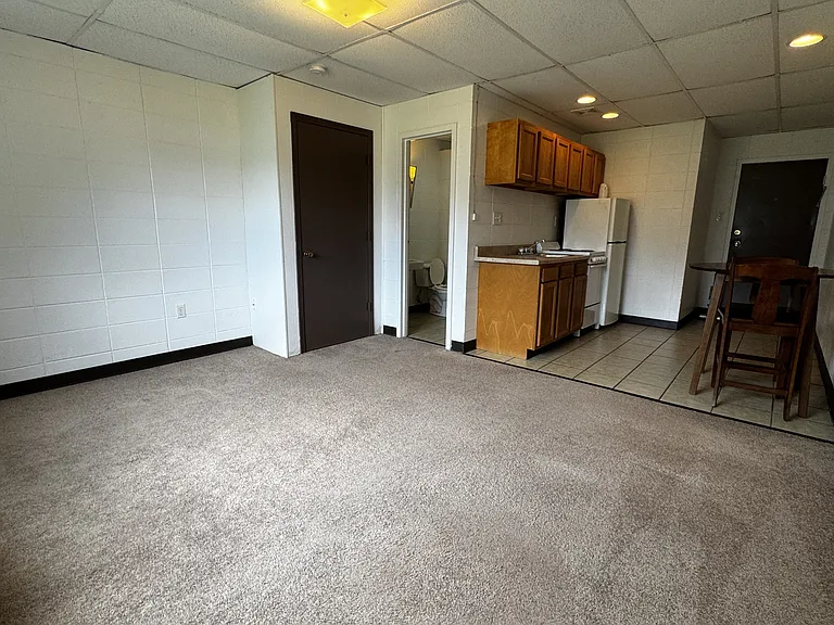 515 S Lincoln St — Photo 57