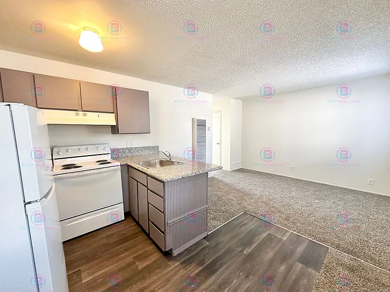 929 Willow St — Photo 29