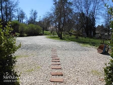 2nd image of 10261 Quincy Ln