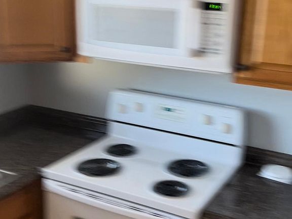 4th image of 1126 Fairvilla Dr