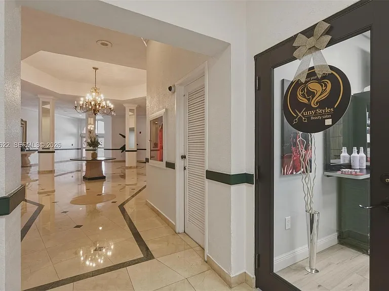 1301 NE Miami Gardens Dr #326W — Photo 2