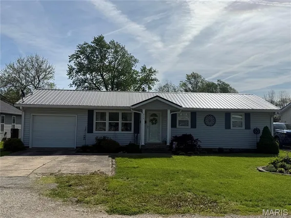 315 S Main Cross St, Bowling Green, MO 63334