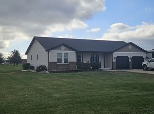 16 Alice Dr, Highland, IL